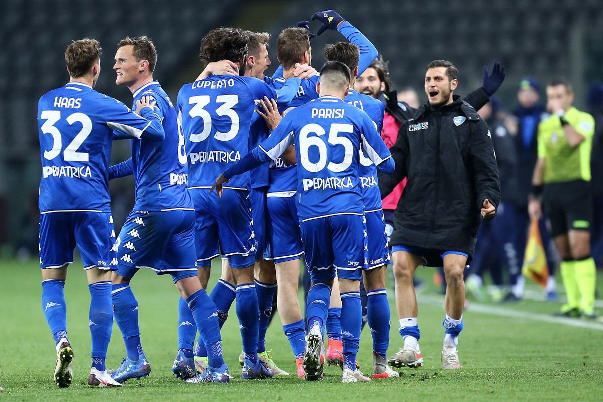 辽宁队进入 辽宁队进入